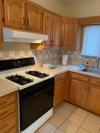 34 Benham St unit 1, Medford, MA 02155 - photo 4