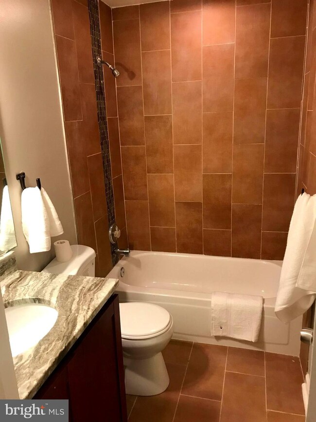 9204 Hobart St, Springdale, MD 20774 - photo 6