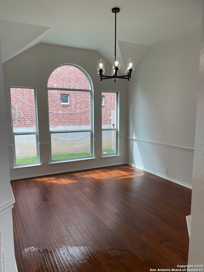 10637 Black Horse, Helotes, TX 78023 - photo 5