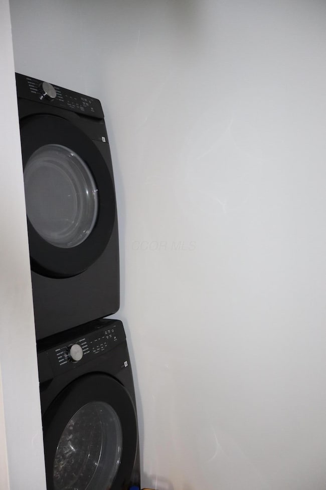 2233 Groveport Rd, Columbus, OH 43207 - photo 7