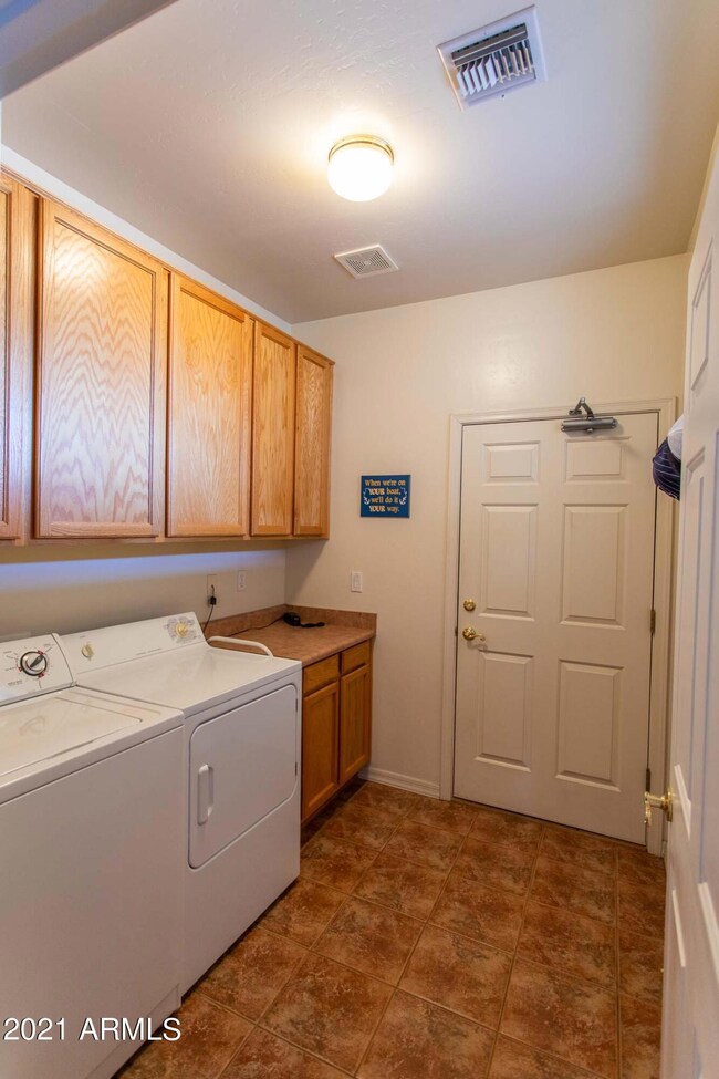 2226NShannon-42