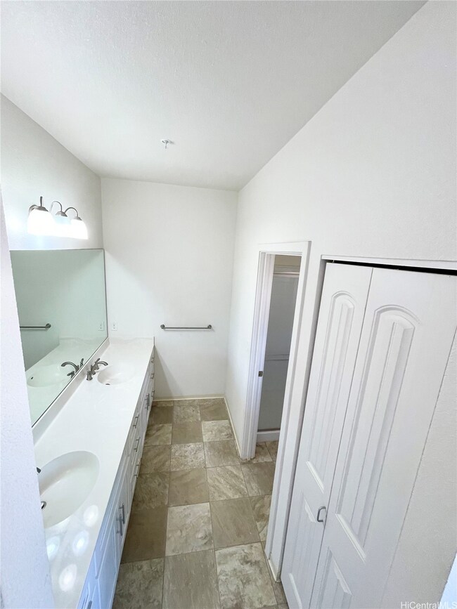 94-829 Lumiauau St unit G101, Waipahu, HI 96797 - photo 5