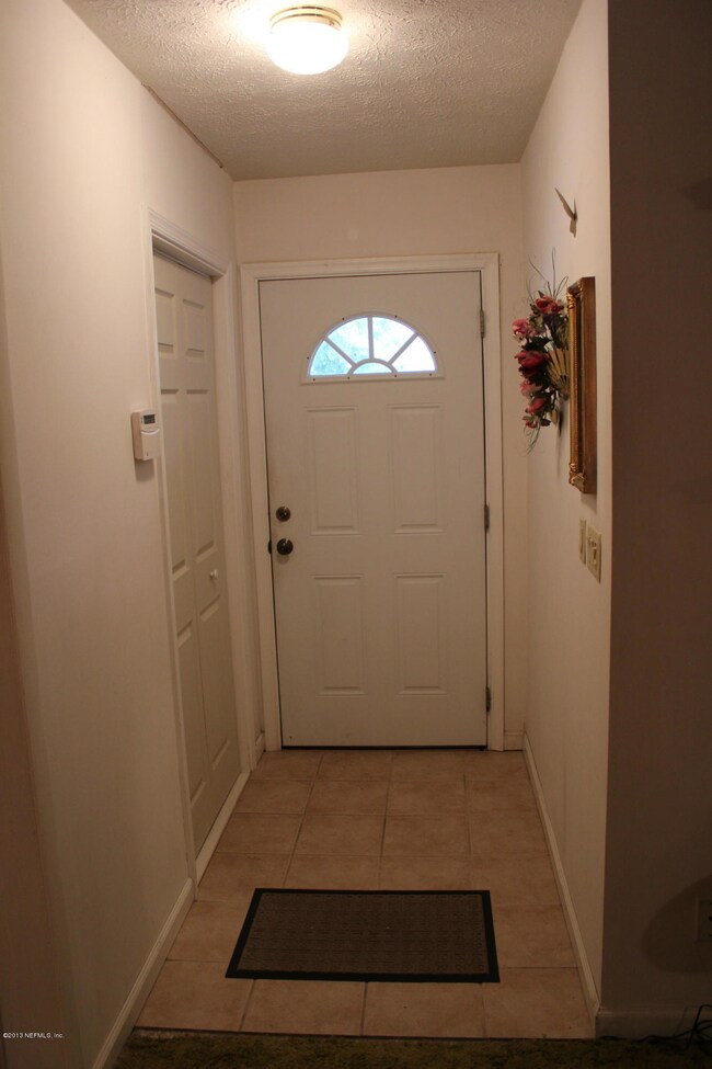 2202 Burpee Dr W, Jacksonville, FL 32210 - photo 3