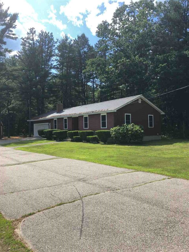 158 Chestnut Hill Rd, Rochester, NH 03867 - photo 2