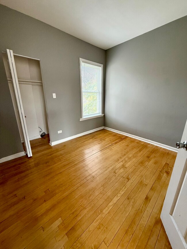 unlisted-address, Chicago, IL 60624 - photo 6