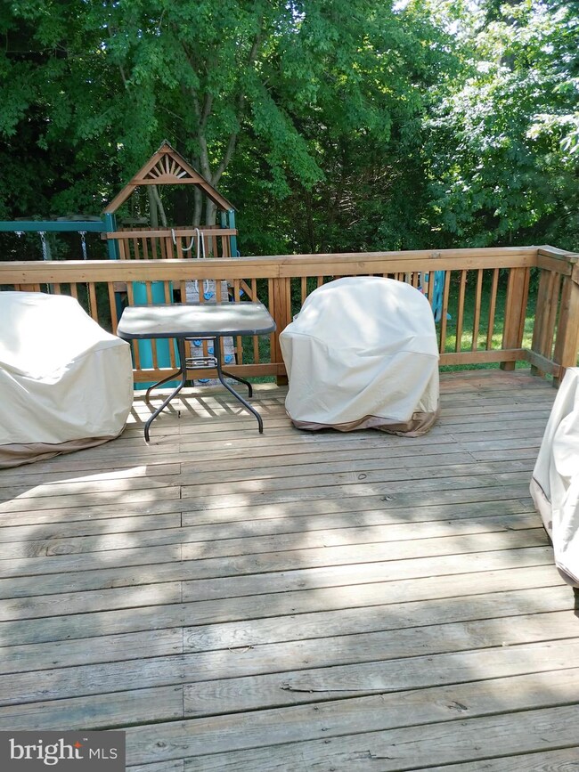 23184 Cherry Hill Ct, California, MD 20619 - photo 5