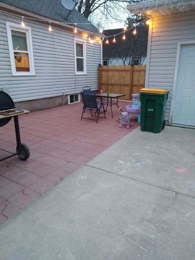 1900 SE Marshall St, Albert Lea, MN 56007 - photo 6