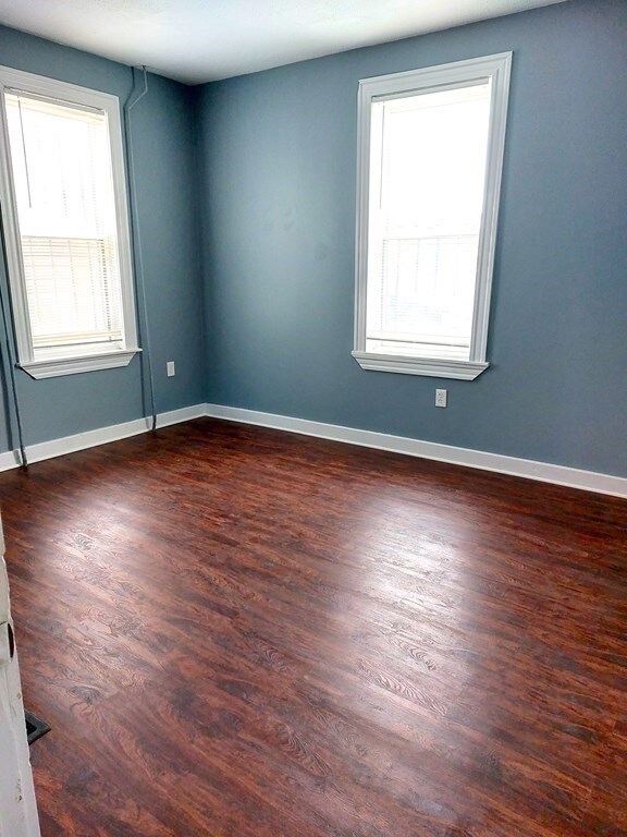 4 Brookford St unit 1, Boston, MA 02125 - photo 4