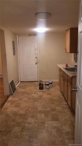 1011 8th St, Statesville, NC 28677 - photo 4