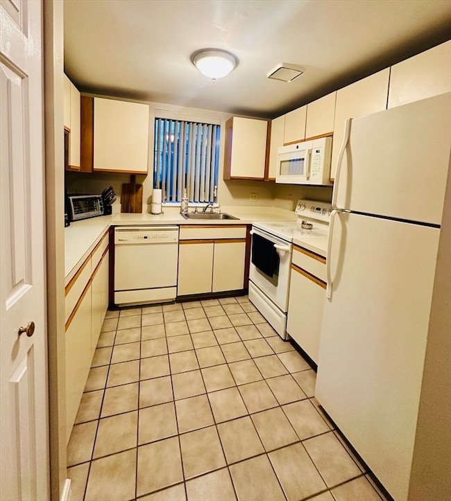 Montvale Condominiums unit 618, Stoneham, MA 02180 - photo 7