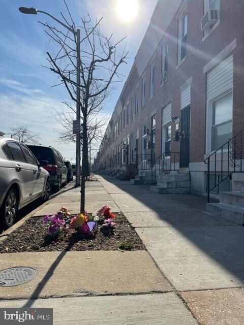 738 N Linwood Ave, Baltimore, MD 21205 - photo 2
