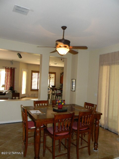 DINING1