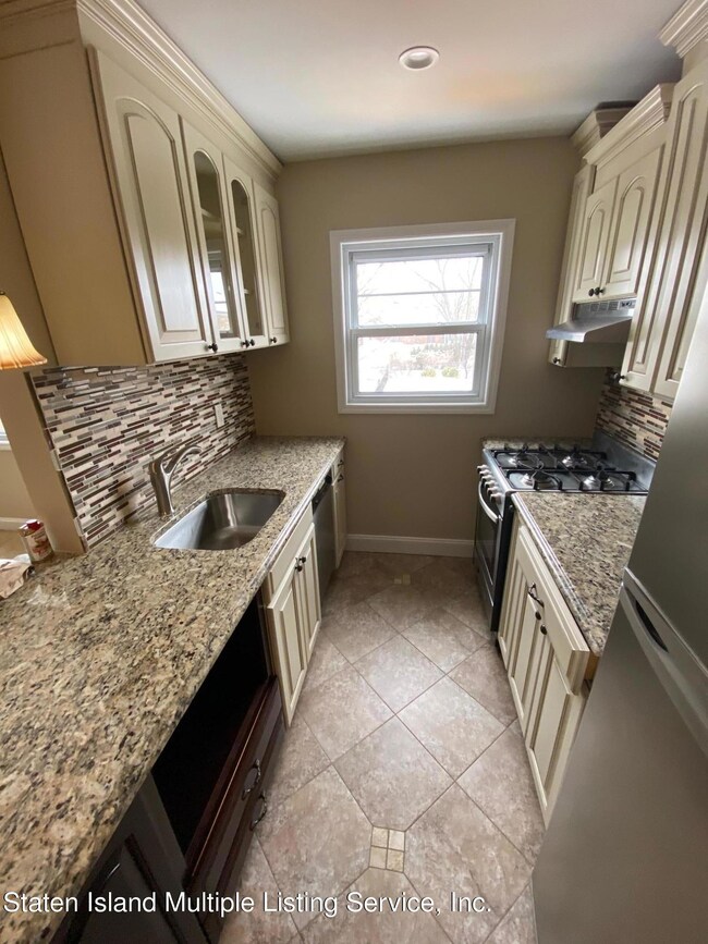 167 CROMWELL KITCHEN