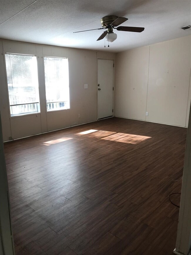 14 Greenlea Cir, Crawfordville, FL 32327 - photo 3