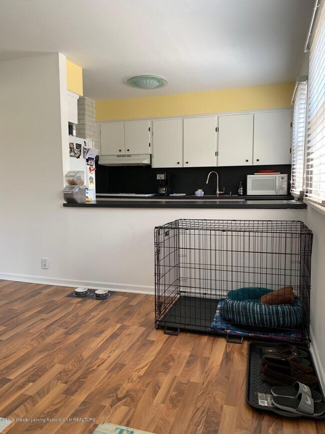 1006 Lochhead Ave, Flint, MI 48507 - photo 2