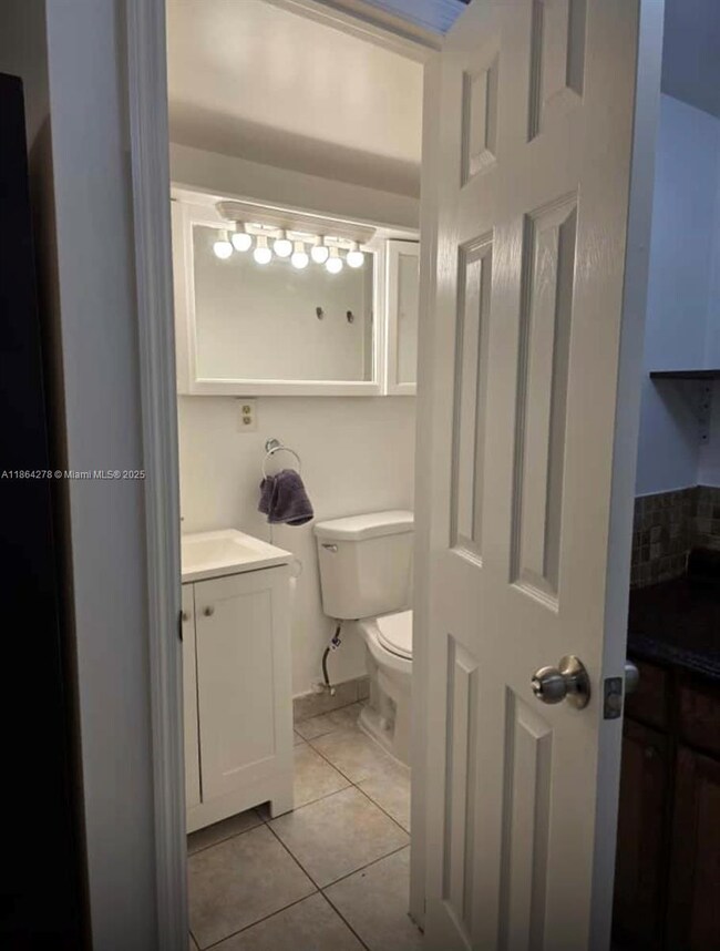 1100 SW 3rd St, Miami, FL 33130 - photo 5