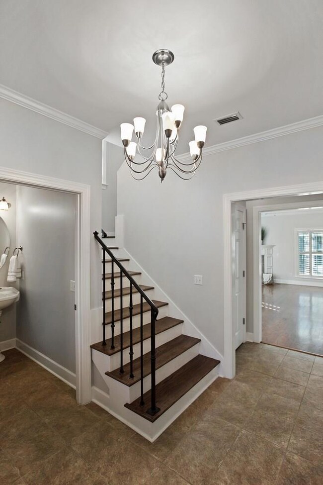 1107 Orchard Cir, Dothan, AL 36305 - photo 2