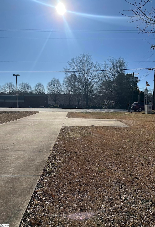 227 E Butler Rd, Mauldin, SC 29662 - photo 5