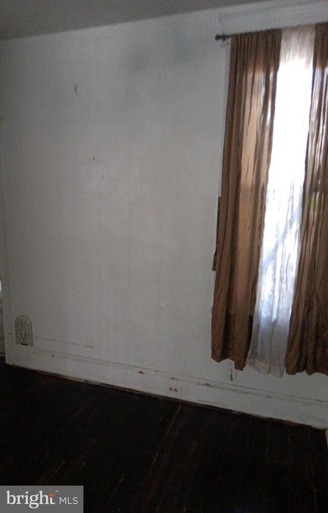 22 N Lindenwood St, Philadelphia, PA 19139 - photo 6