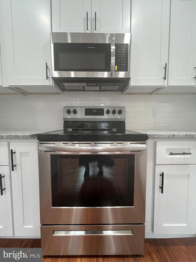 322 Clearbrook Ave, Lansdowne, PA 19050 - photo 2