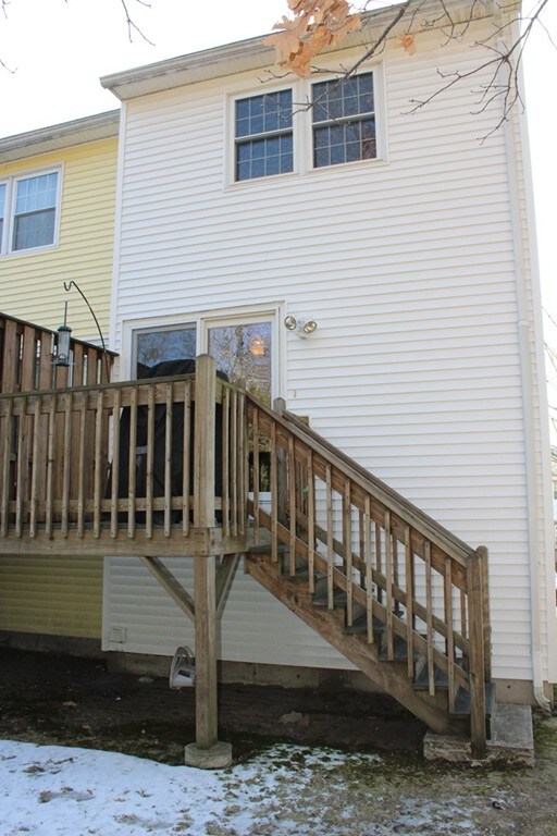 104 Roper St unit A, Lowell, MA 01852 - photo 3