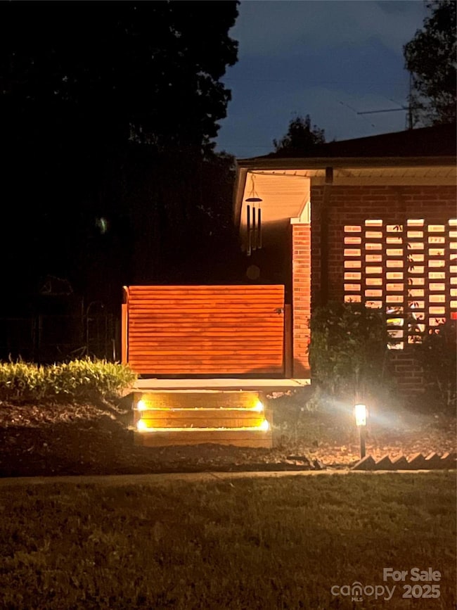 230 Kimmswick Rd, Charlotte, NC 28214 - photo 3