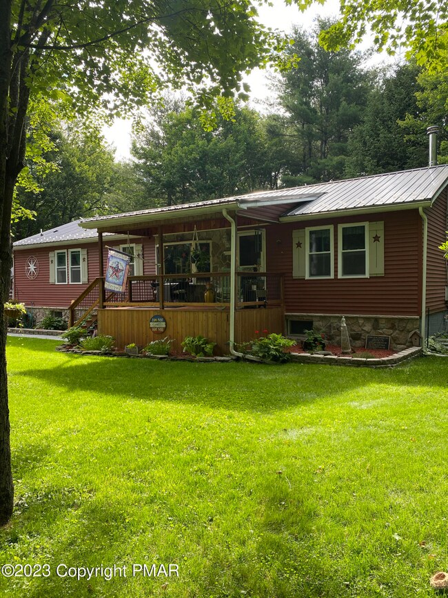 14 Cottonwood Dr, Hawley, PA 18428 - photo 2