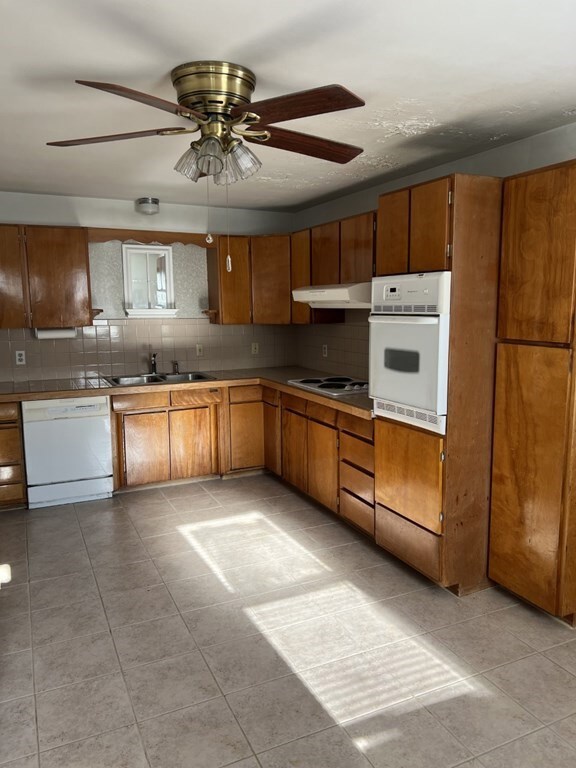 486 Main St, South Weymouth, MA 02190 - photo 4