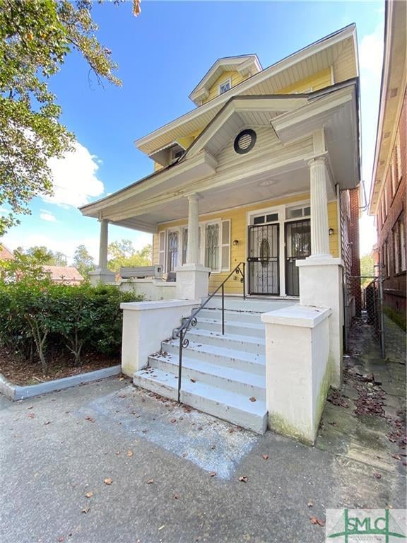 541 E Henry St, Savannah, GA 31401 - photo 2