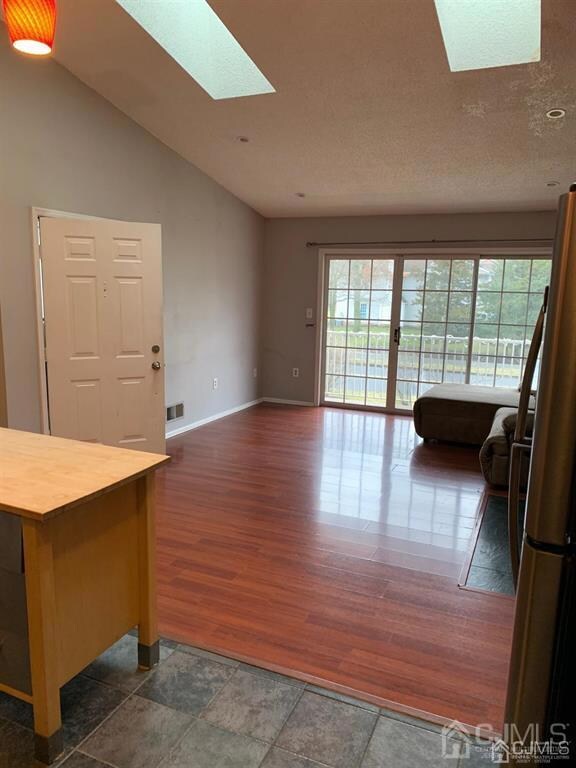 93 Caitlin Ct unit E2, Franklin Park, NJ 08823 - photo 6