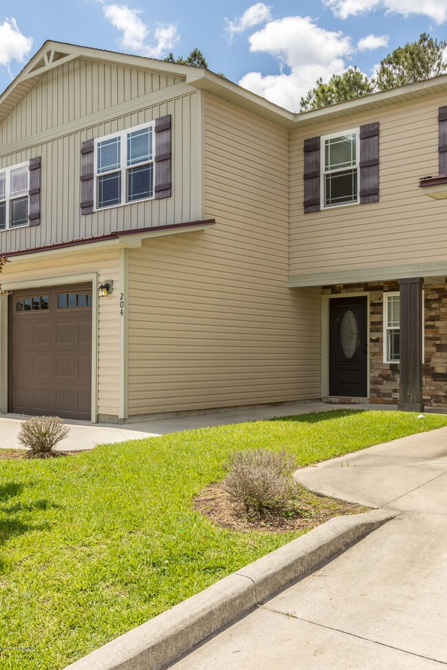 204 Kenan Loop, Jacksonville, NC 28546 - photo 4