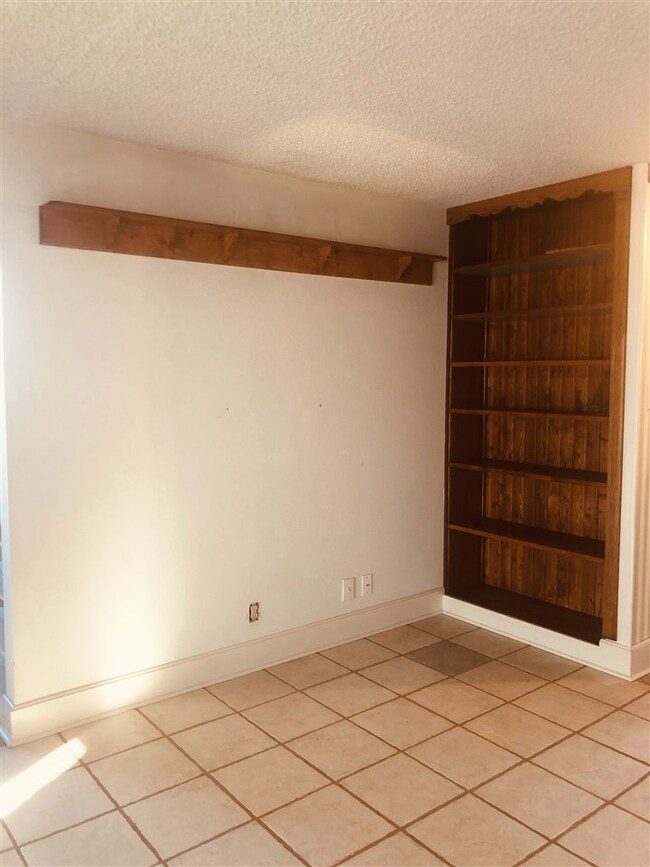 2811 Pecan Dr, Alamogordo, NM 88310 - photo 6