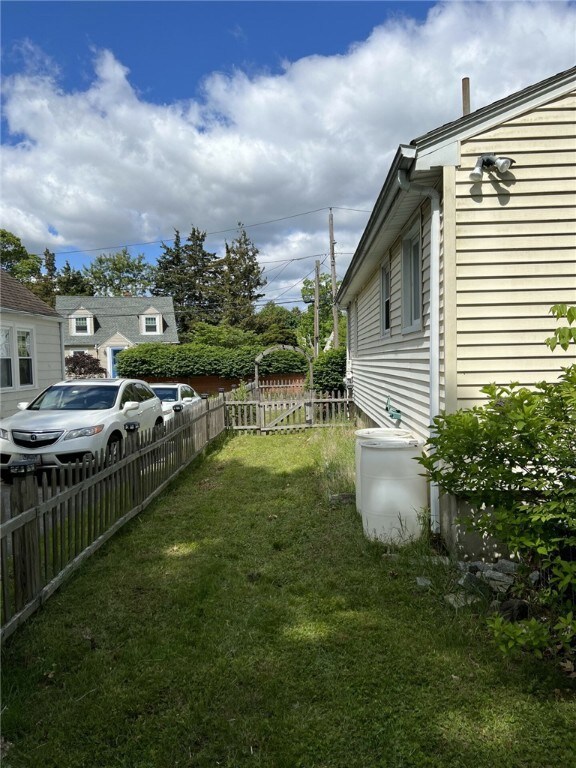 28 Errol St, Warwick, RI 02888 - photo 6