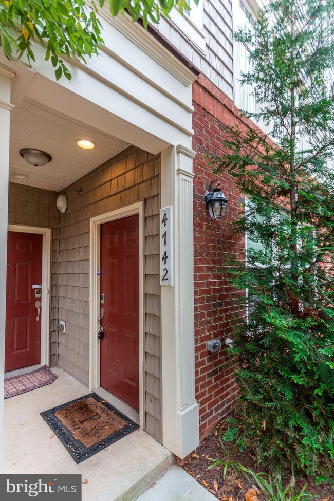 4742 Dane Ridge Cir unit 19, Woodbridge, VA 22193 - photo 3