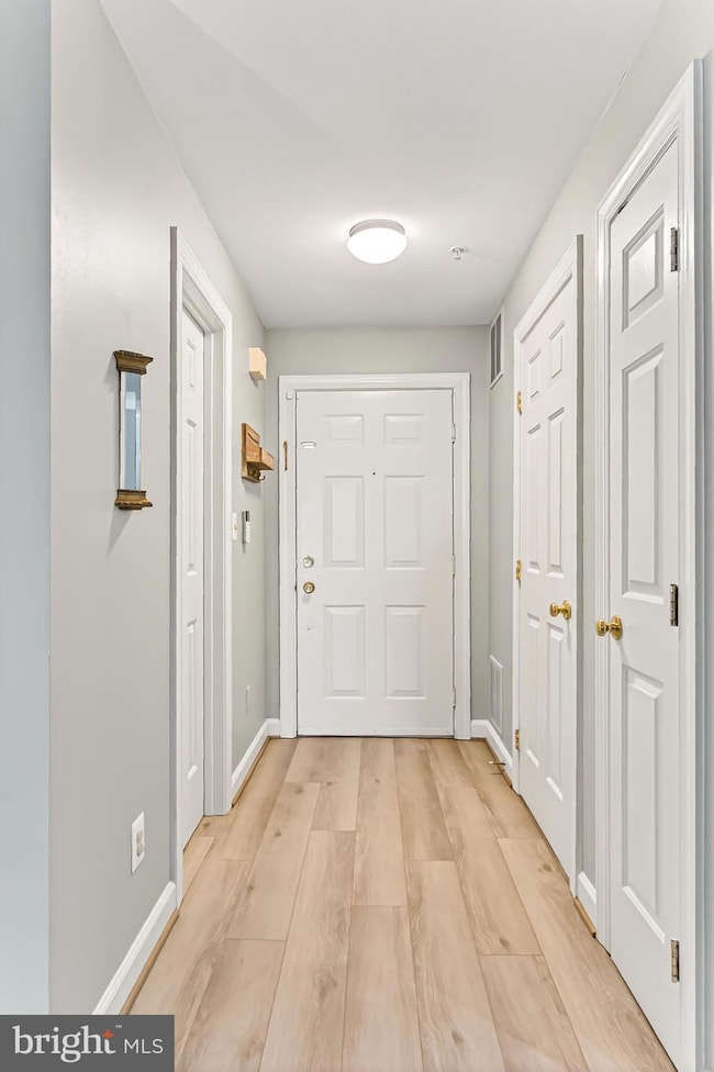 12213 Fairfield House Dr unit 506B, Fairfax, VA 22033 - photo 5