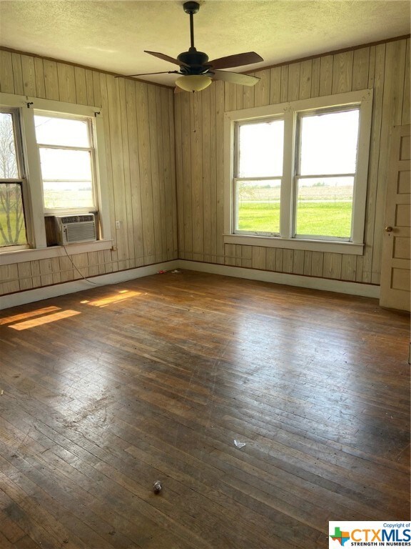 10203 Community Center Rd, Moody, TX 76557 - photo 2