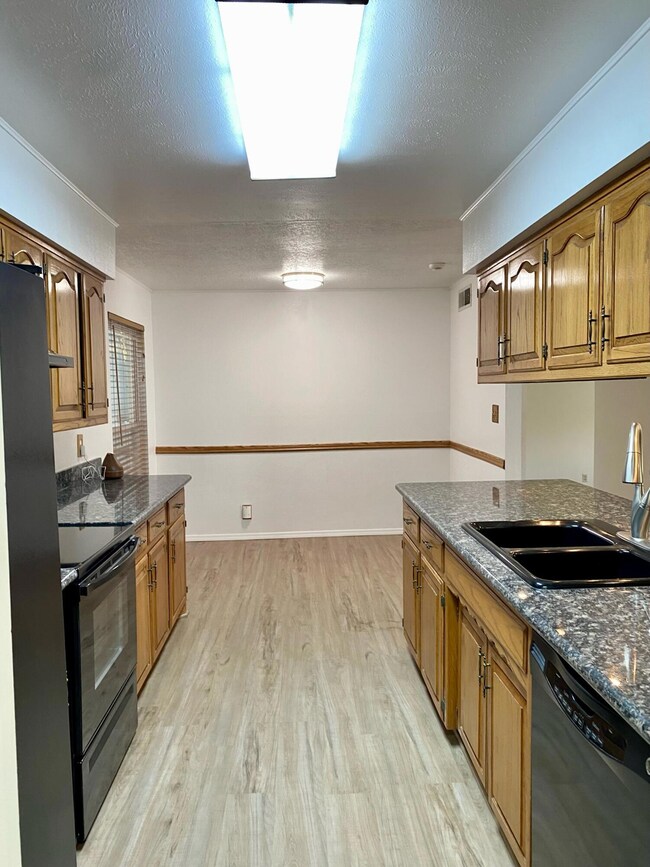 6717 Orphelia Ave NE, Albuquerque, NM 87109 - photo 6