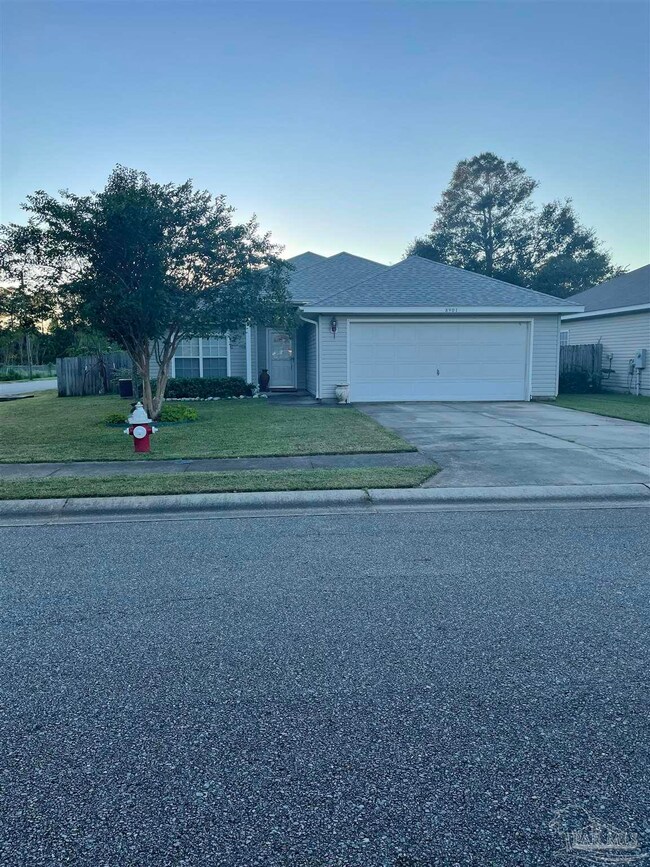 8901 Camelot Place, Pensacola, FL 32534 - photo 7