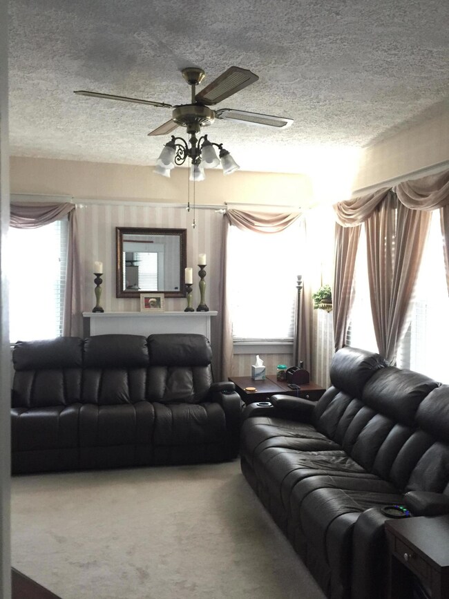 8A4E1DBB-F81E-4ABD-8D3E-1F40BF07C30E