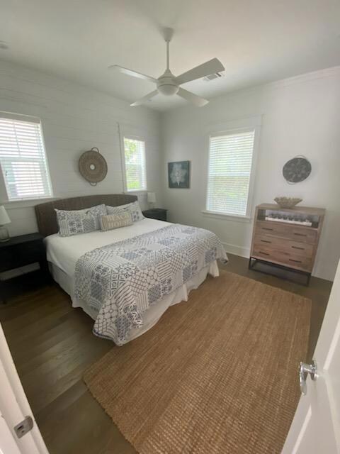 6 THC 1st fl bedroom
