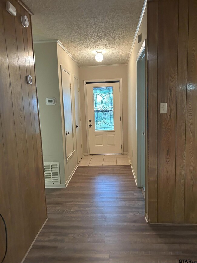 2800 Aspen St, Kilgore, TX 75662 - photo 2