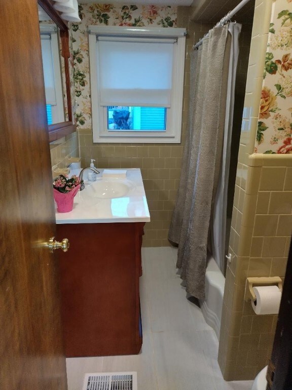 8 Woodland Ave unit 1, Smithfield, RI 02917 - photo 5