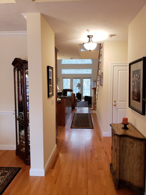 64 Vail Dr, Franklin, MA 02038 - photo 3