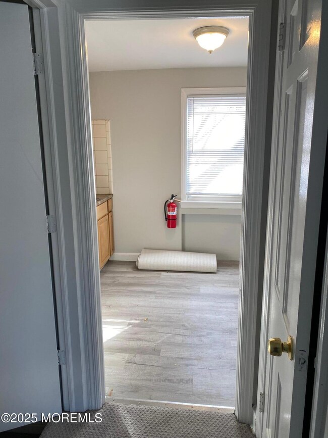 20 Oldfield Place, Red Bank, NJ 07701 - photo 6