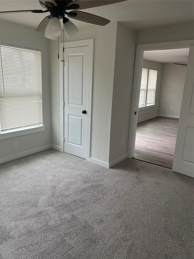 1018 Reverend b j Lewis Dr, Houston, TX 77088 - photo 7