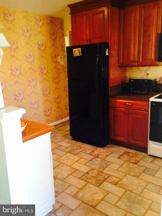 14300 Gaines Ave, Rockville, MD 20853 - photo 6