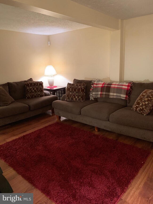 1539 Saint Lawrence Ct, Frederick, MD 21701 - photo 2