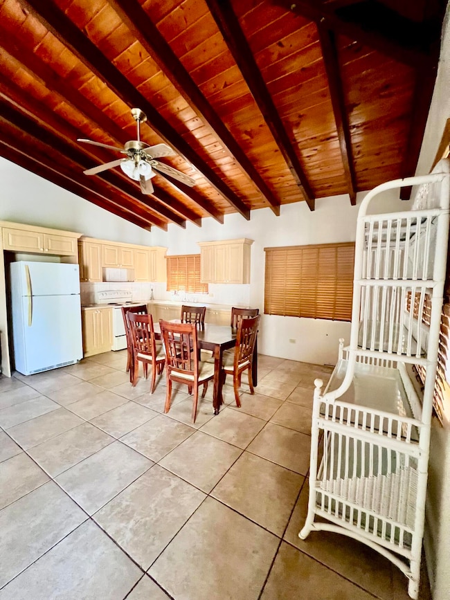Entrance to Kitchen