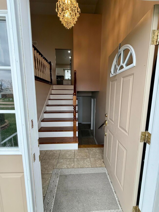 1502 Morningside Ct, Crown Point, IN 46307 - photo 2