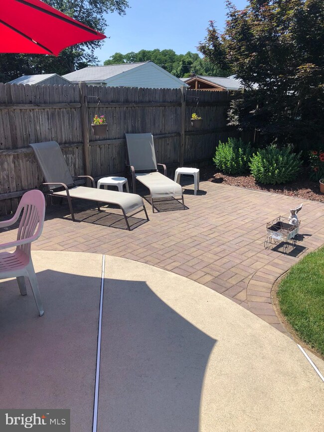 125 E Franklin Ave, Beverly, NJ 08010 - photo 4